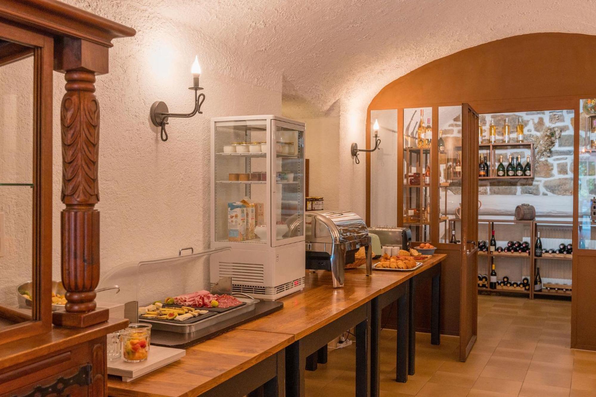 Logis Hotel Restaurant Le Pradinas Anduze Exteriér fotografie