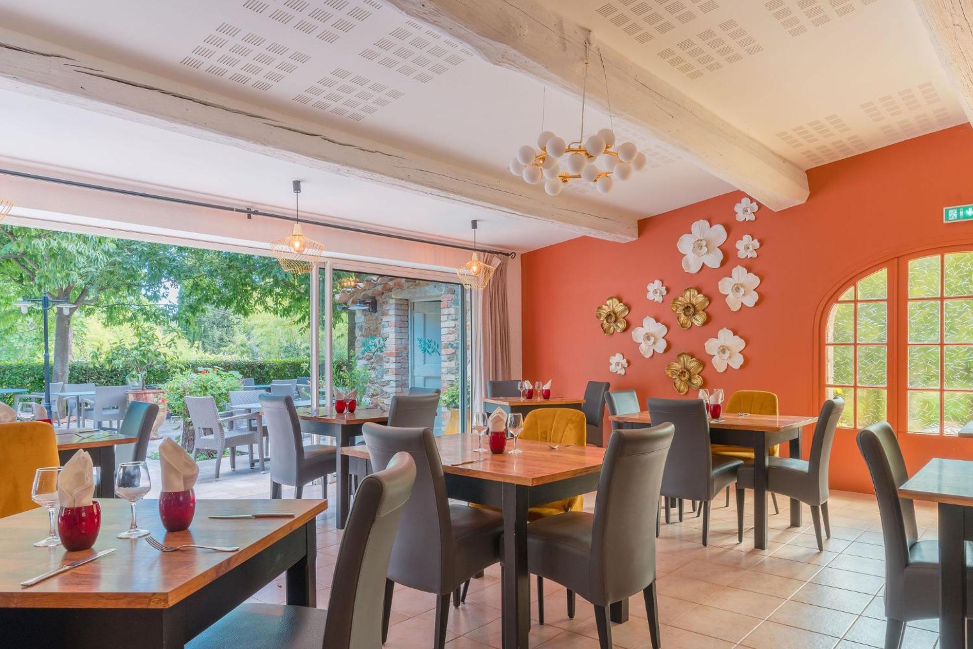 Logis Hotel Restaurant Le Pradinas Anduze Exteriér fotografie