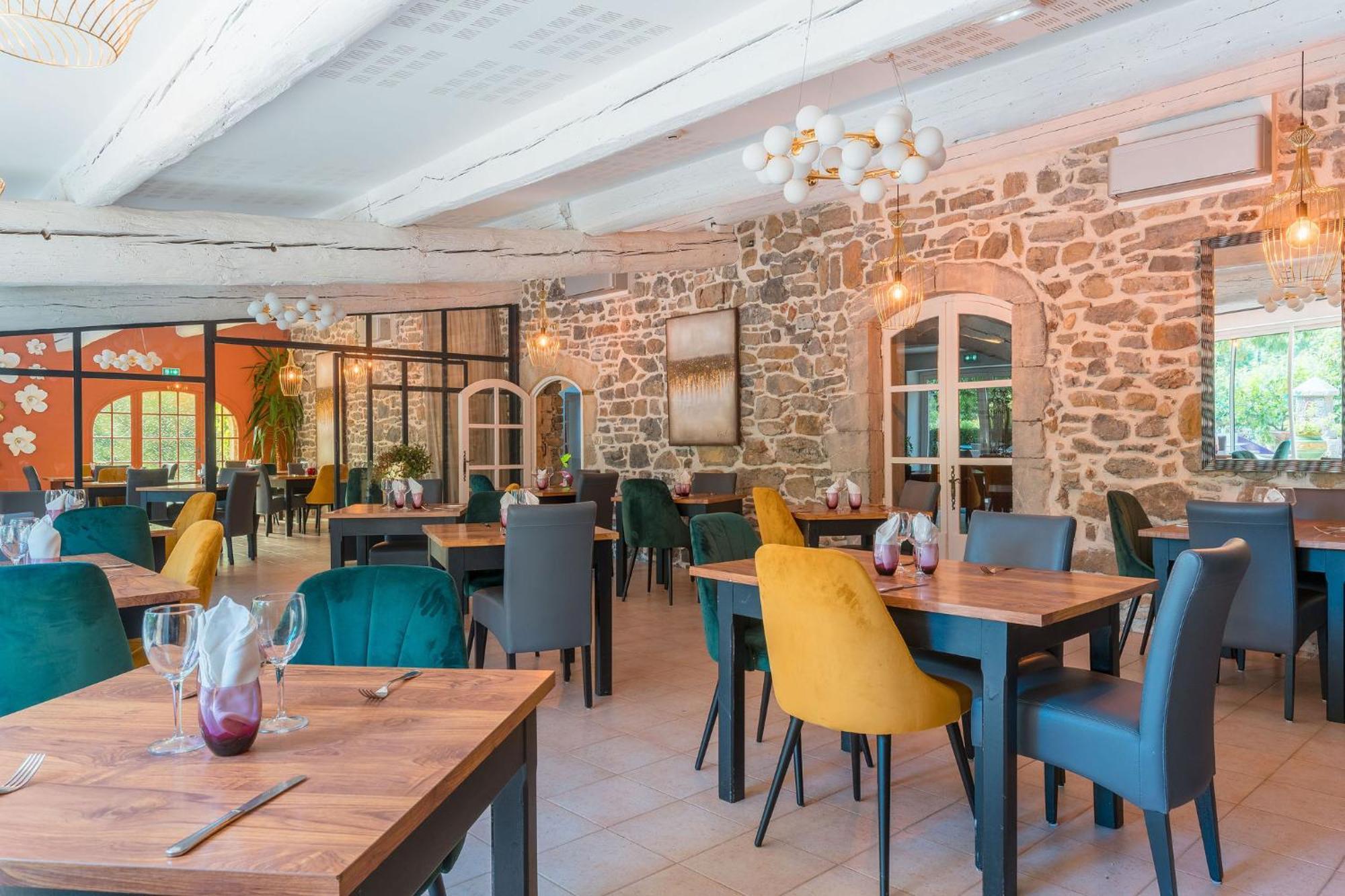 Logis Hotel Restaurant Le Pradinas Anduze Exteriér fotografie