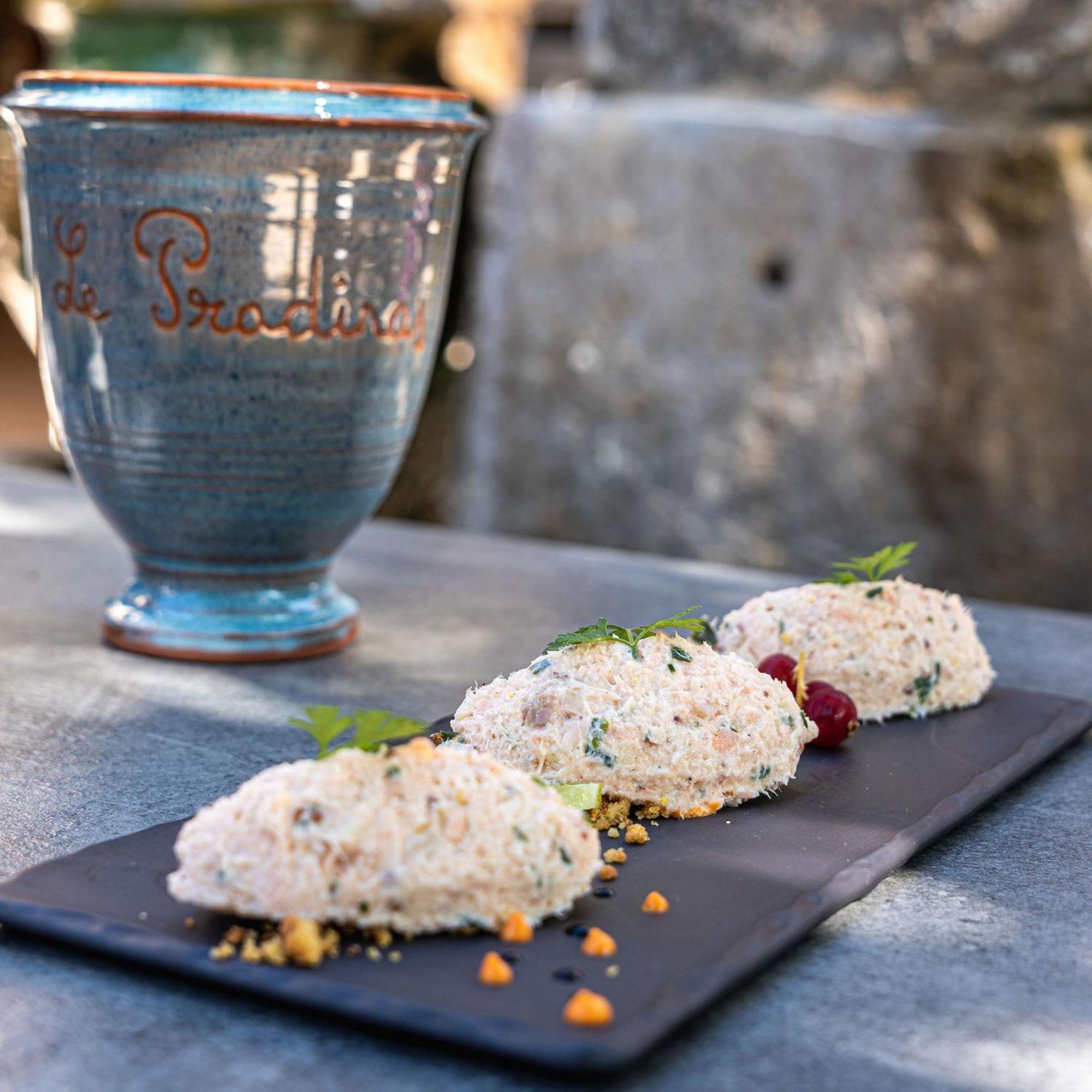 Logis Hotel Restaurant Le Pradinas Anduze Exteriér fotografie